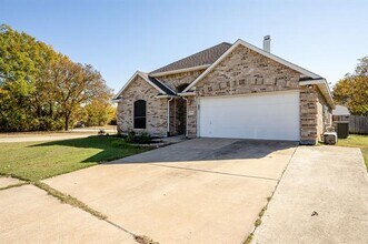 2701 Chatsworth Dr in Grapevine, TX - Building Photo - Building Photo