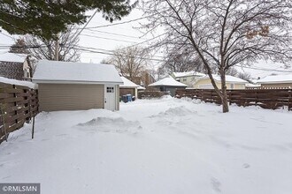 2714 Johnson St NE, Unit 2 in Minneapolis, MN - Building Photo - Building Photo