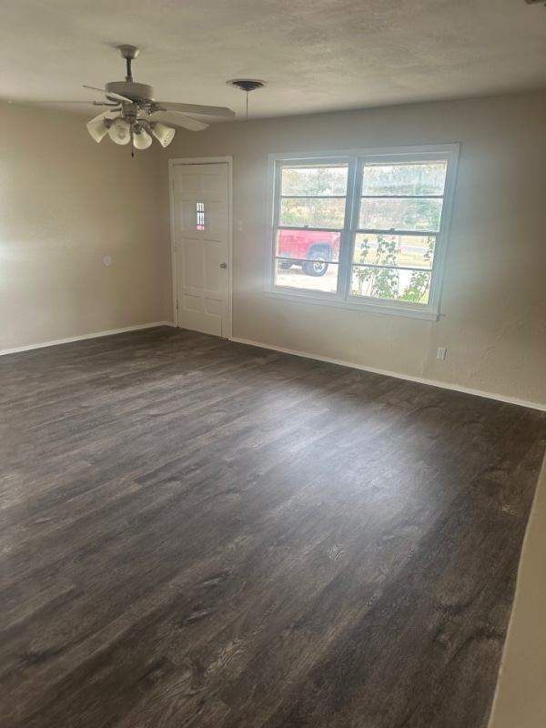 1375 Old Bethany Rd in Bruceville, TX - Building Photo - Building Photo