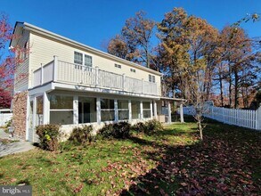 7122 Oak Ridge Rd in Falls Church, VA - Building Photo - Building Photo