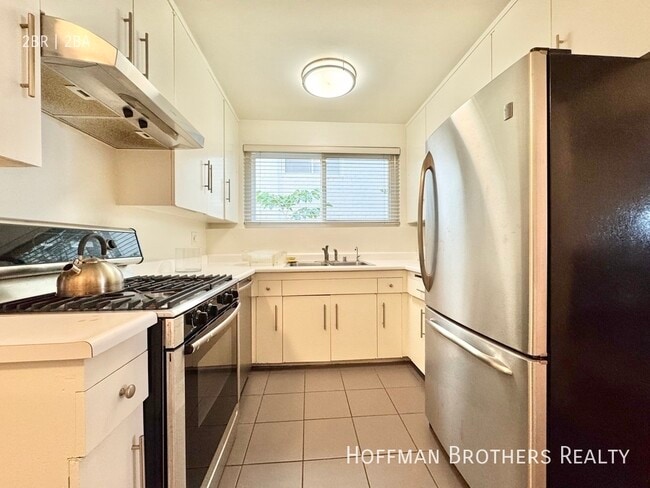 10655 Wilshire Blvd in Los Angeles, CA - Building Photo - Building Photo