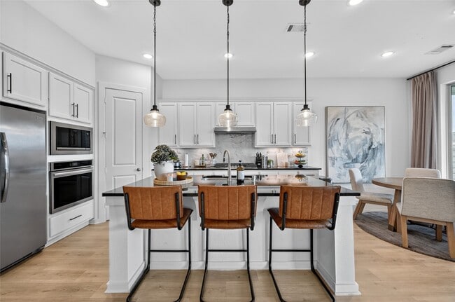 property at 4439 Stone Ridge Ln