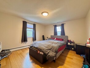 1247 Trapelo Rd in Waltham, MA - Building Photo - Building Photo