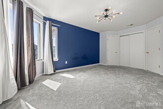 806 Jesse Way in Piscataway, NJ - Building Photo - Building Photo