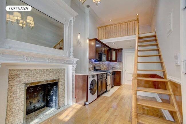 47 W 90th St in New York, NY - Building Photo - Building Photo