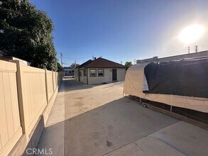 519 E Stuart Ave in Redlands, CA - Building Photo - Building Photo