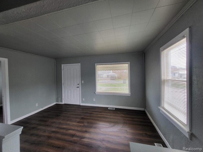 6466 Cooper St in Taylor, MI - Building Photo - Building Photo