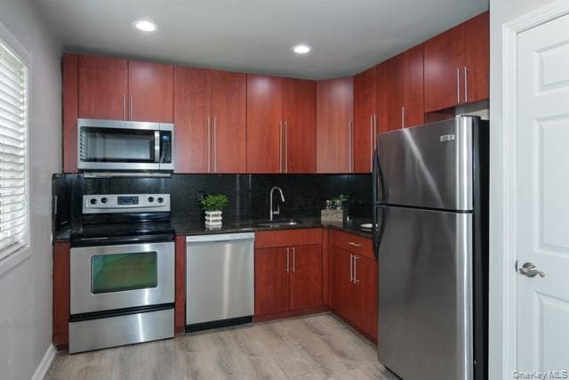 40 Middleton Rd in Bohemia, NY - Building Photo - Building Photo