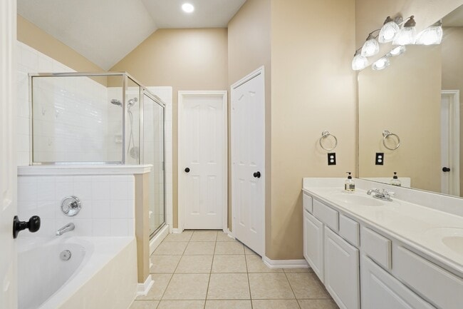 property at 18303 Heathridge Ln