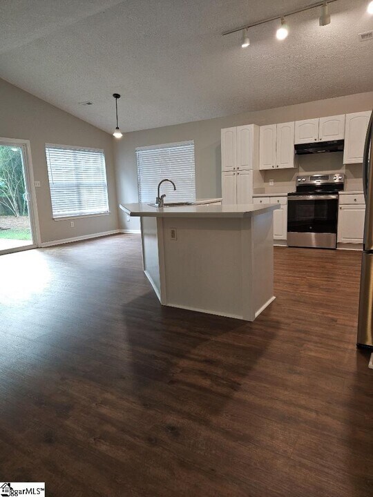 5 Sweet Shade Way in Greenville, SC - Building Photo