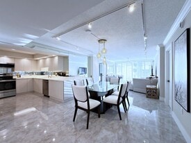 3546 S Ocean Blvd in South Palm Beach, FL - Building Photo