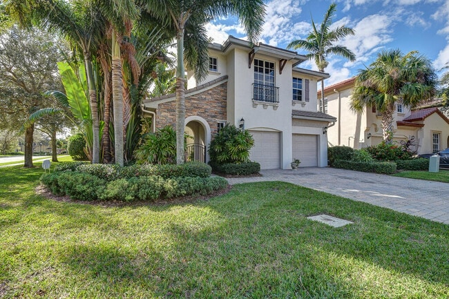 1903 Flower Dr in Palm Beach Gardens, FL - Building Photo - Building Photo