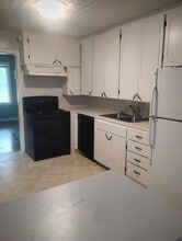 715 McLish Ave SW in Ardmore, OK - Building Photo - Building Photo