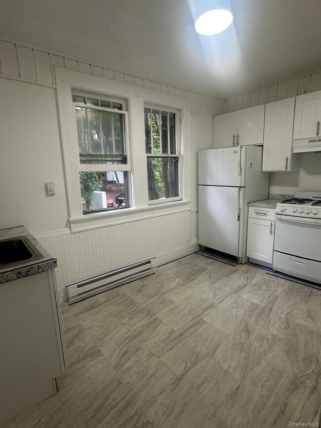property at 5 Hadden Pl