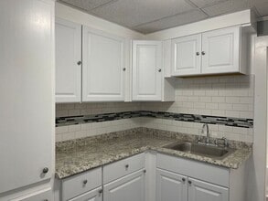 71 Vine St in Nashua, NH - Building Photo - Building Photo