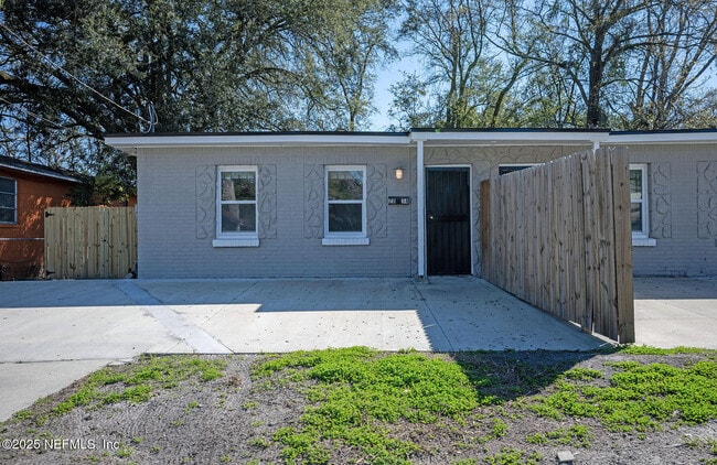 2034 W 11th St in Jacksonville, FL - Building Photo - Building Photo