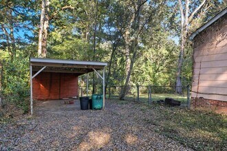 211 W Lakeview Dr in Clinton, MS - Building Photo - Building Photo