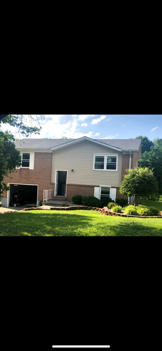 105 Dixon Ave, Unit 1127 in Elizabethtown, KY - Foto de edificio