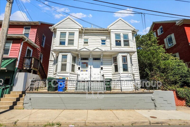 803 S Potomac St in Hagerstown, MD - Building Photo