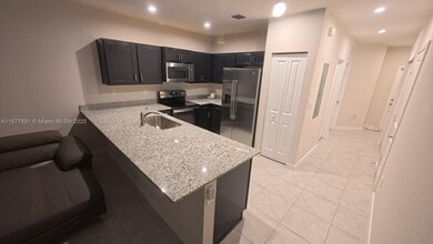 1040 NW 5th Terrace in Florida City, FL - Building Photo - Building Photo