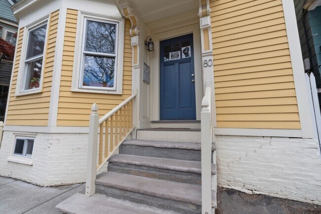 property at 80 Kinnaird St