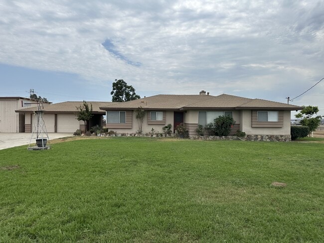 property at 9029 Schaefer Ave