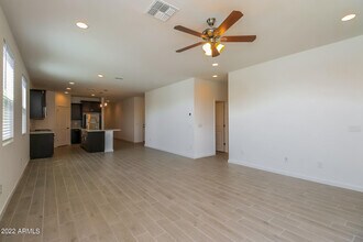 4337 E Gallop Trail in San Tan Valley, AZ - Building Photo - Building Photo