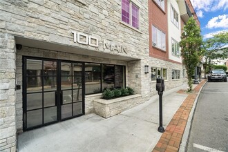 100 Main St in Eastchester, NY - Building Photo - Building Photo