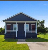 2226 Fats Domino Ave in New Orleans, LA - Building Photo