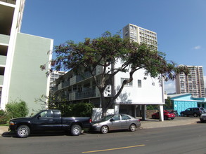 516 Kamoku St in Honolulu, HI - Building Photo - Building Photo