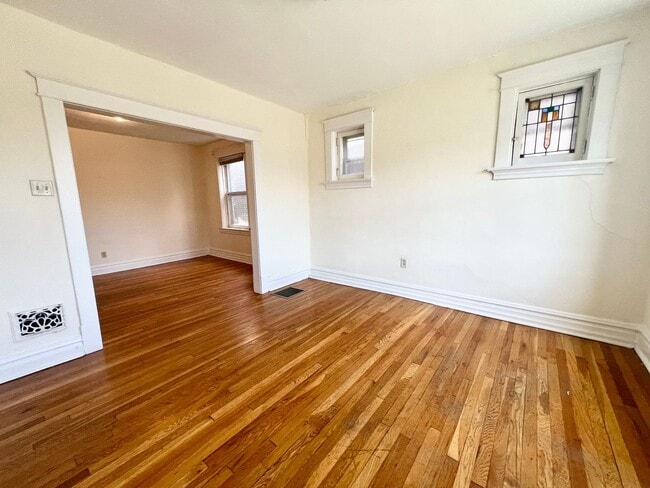 911 St Rita Ave in Clayton, MO - Building Photo - Building Photo