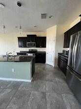 5021 Jackel Chase Dr in Wimauma, FL - Building Photo - Building Photo