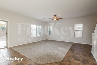 15078 N 172nd Ln in Surprise, AZ - Building Photo - Building Photo
