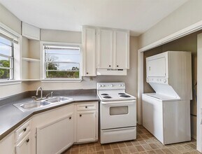 7357-7352 Brace St in Houston, TX - Building Photo - Building Photo