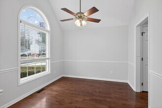 1010 Trail Stream Way in Knightdale, NC - Building Photo - Building Photo