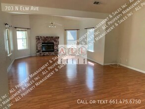 703 N Elm Ave in Clovis, CA - Building Photo - Building Photo