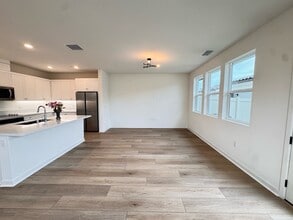 303 Capistrano Dr in Ventura, CA - Building Photo - Building Photo