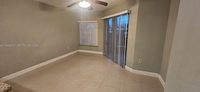 4751 Via Palm Lakes in West Palm Beach, FL - Building Photo - Building Photo