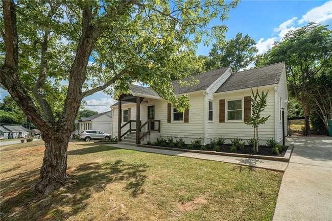 2539 Glendale Cir SE in Smyrna, GA - Building Photo - Building Photo