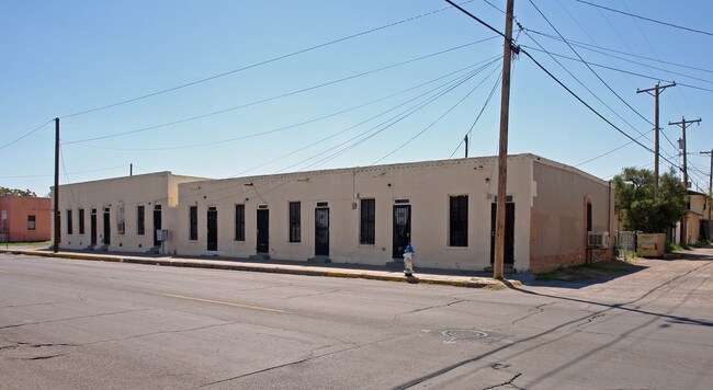 910-920 St Vrain St in El Paso, TX - Building Photo - Building Photo