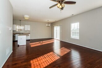 10189 Blue Sky Dr in Avon, IN - Building Photo - Building Photo