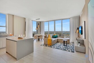 4010 S Ocean Dr in Hollywood, FL - Foto de edificio - Building Photo