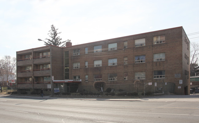 1860 Jane St in Toronto, ON - Building Photo - Building Photo