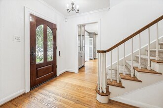 3014 University Blvd in West University Place, TX - Building Photo - Building Photo