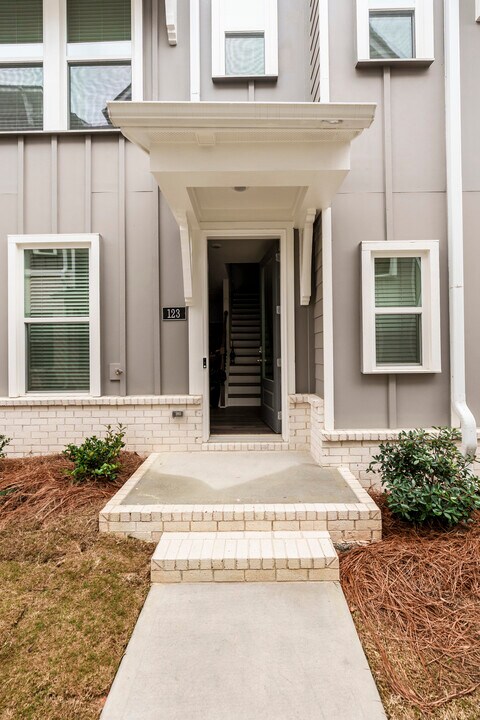3602 S Fulton Ave in Hapeville, GA - Building Photo