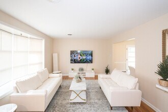 9002 St Andrews Pl in College Park, MD - Building Photo - Building Photo