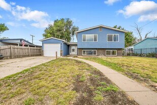 1840 Southmoor Dr in Fountain, CO - Building Photo