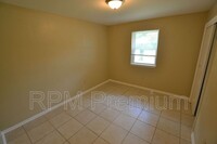 12220 Strauss Dr photo'