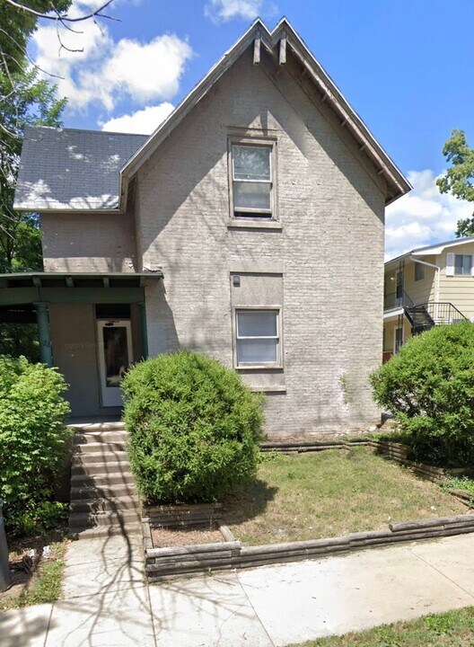 1222 Columbia St in Lafayette, IN - Building Photo