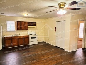 844 Bybee Branch Rd in McMinnville, TN - Building Photo - Building Photo